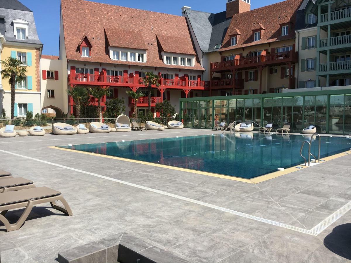 Cyrille Et Vacances Presqu'Ile De La Touques Deauville Dış mekan fotoğraf